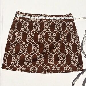 Vinyard Vines⚓ rope print mini skirt
Get knotty!
Size 0